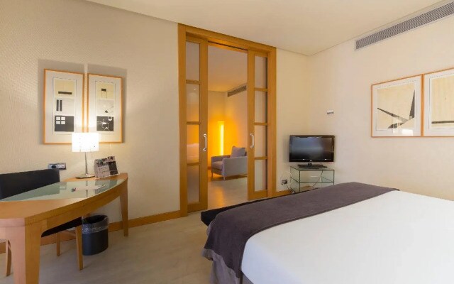 Отель Eurostars Puerta Madrid