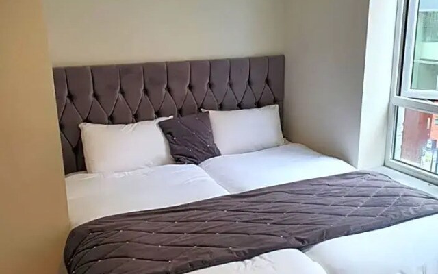 City Centre 5 double bedroom detached