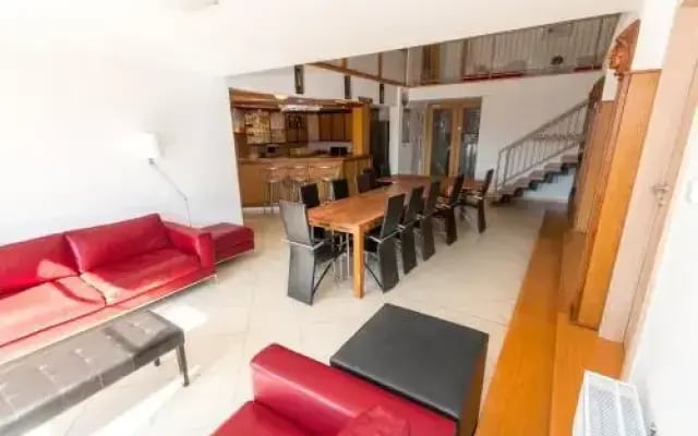 Club Canada Family House sauna wifi free parking