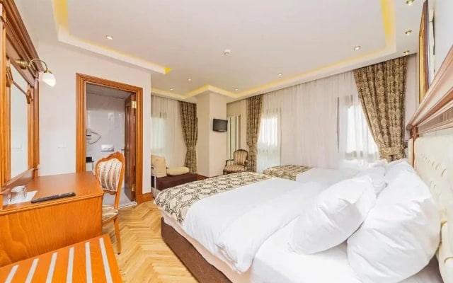 Spectra Hotel