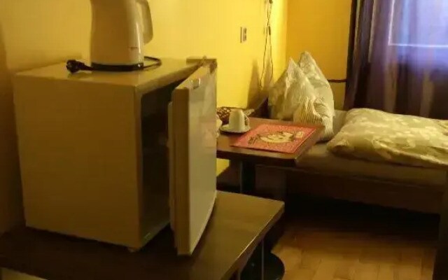 mika rooms - 22 Korotynskiego Street