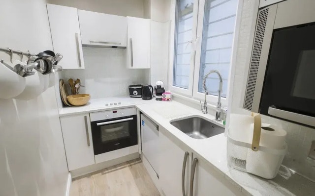 Westbourne Gardens by Lime Street