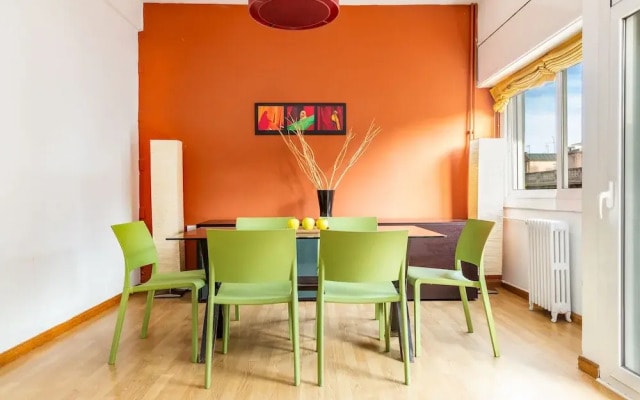 Ab Enric Granados Apartment
