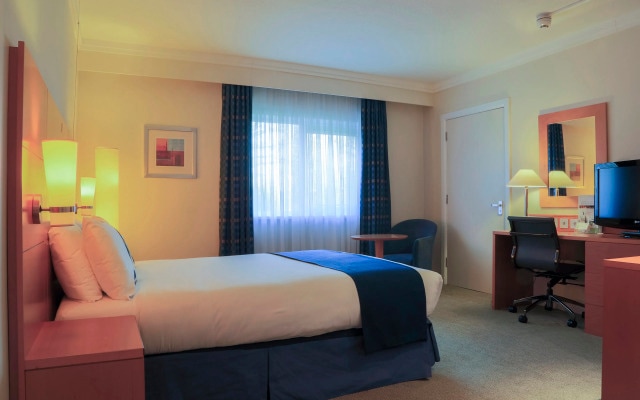 Holiday Inn Guildford by IHG