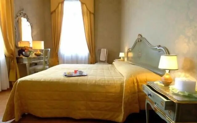 Hotel Canal