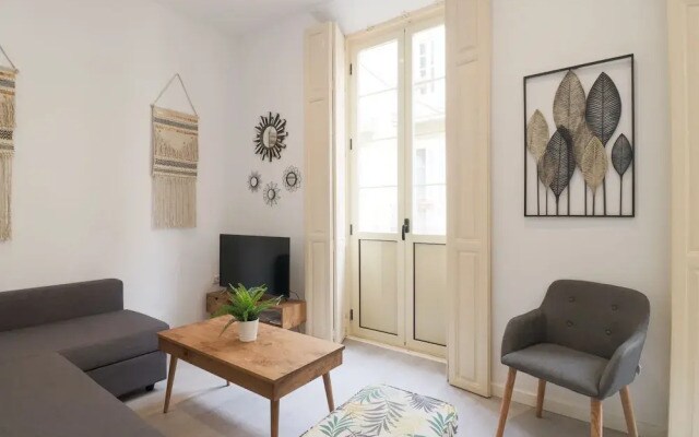 Trendy Two Bedrooms In Ollerias