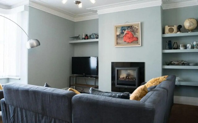 Apartment Number 4