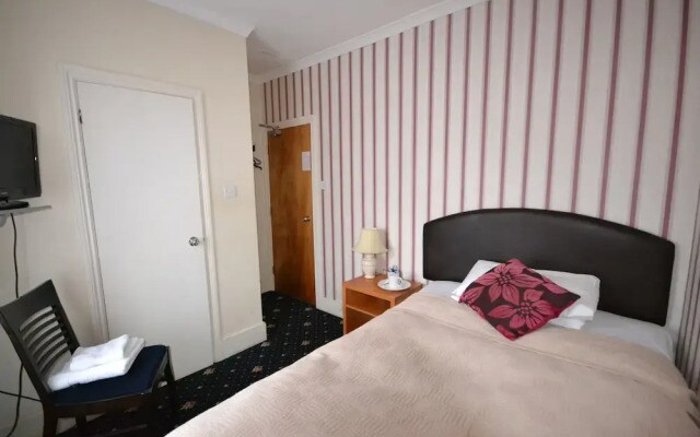 Airport Guest House