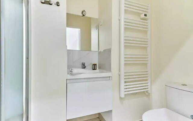 Apartment 2 Bedrooms Center of Paris