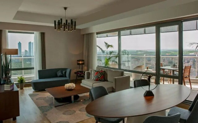 Fancy Apartment With Shared Pool in Maslak