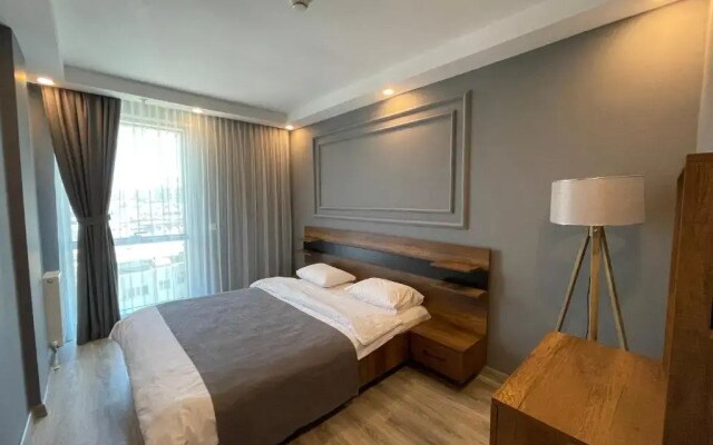 On4 Rooms & Suites