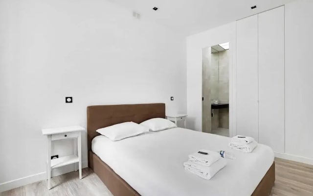 Superb Apartment With Hammam -4br/12p- Bastille