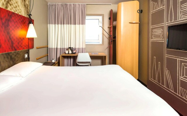 ibis Sheffield City