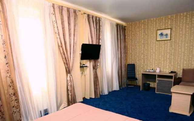 Premier Hotel	