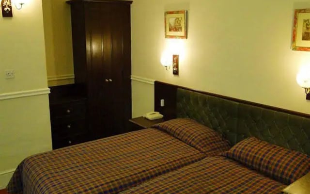 Hallam Hotel