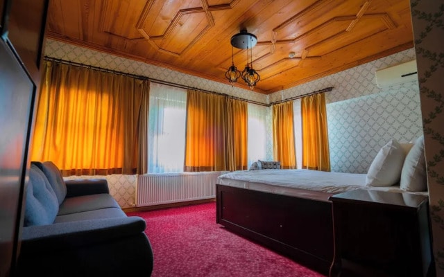 Gulliver Mansion Hotel