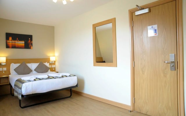 Kings Cross Inn Hotel