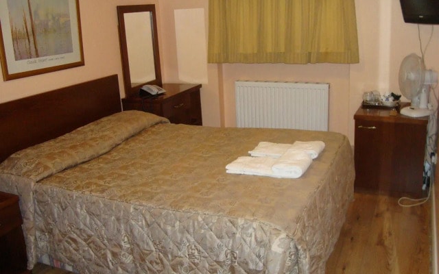 Haven Hotel