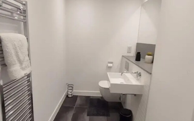 Immaculate 3-bed Apartment Homes in London