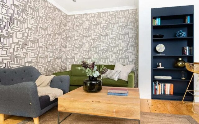 The Leyton Midland Escape - Modern 2BDR Flat with Garden