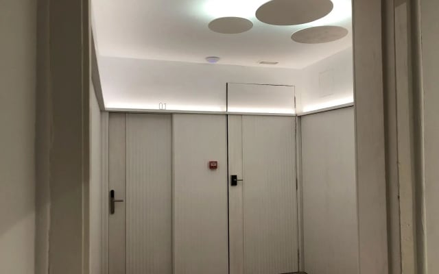 The Mo House