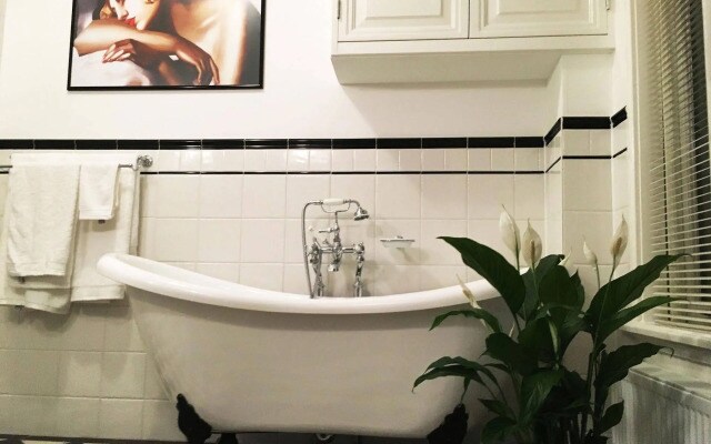 Amsterdam Suites