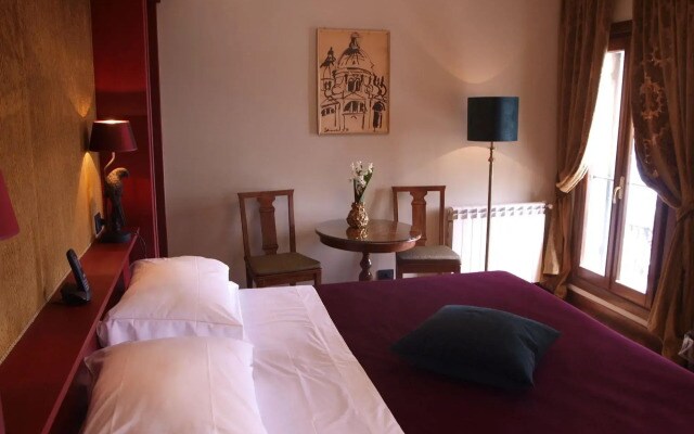 La Calcina Suites