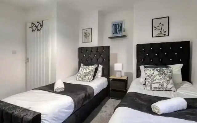 Last Min Weekend Stay, Trafford, Pets Welcome