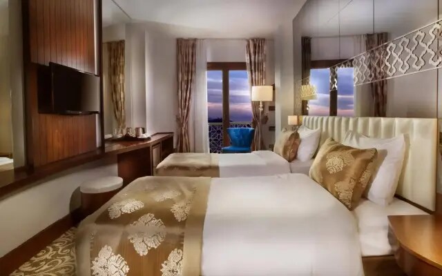 Pera Center Hotel