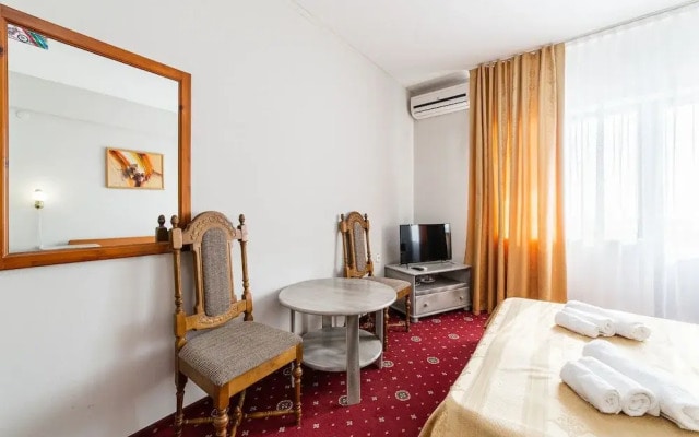 Golden Line Resort