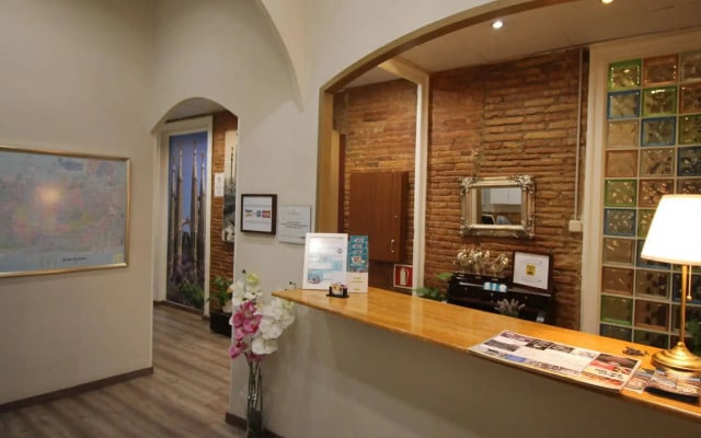 Hostal Orleans