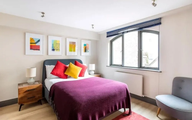 Classy Notting Hill Nest