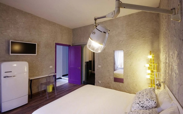 Next Door Guesthouse