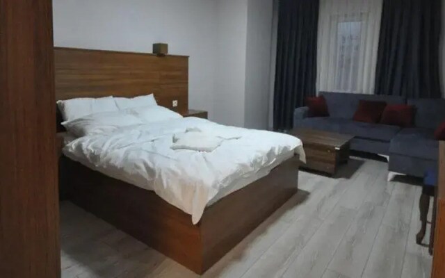 Duru Sui̇t Otel