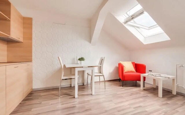 Bright Prague Castle Apartments