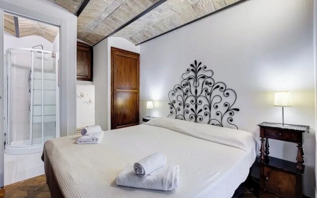 Charming Apt with Garden and Park