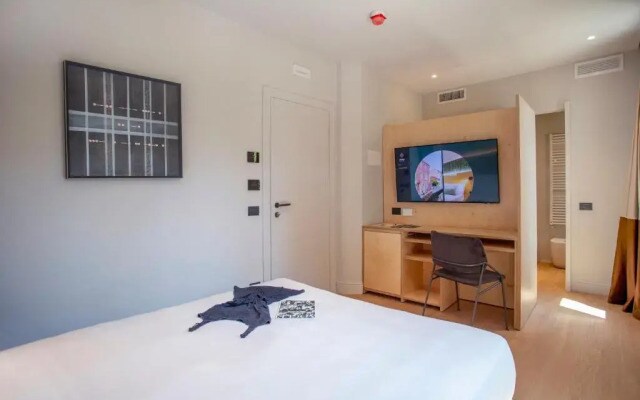 Hotel Casa W