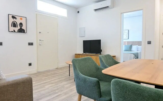 M Boy50b Bonito Apartamento de dos Dormitorios e