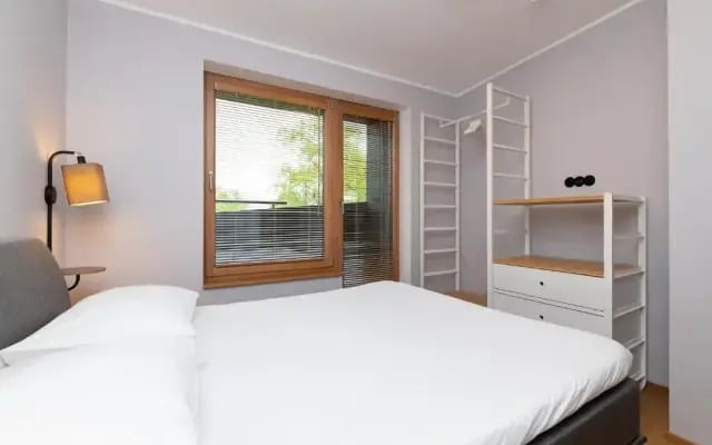 Self-check-in 3 bedroom apartment with sauna and balconies