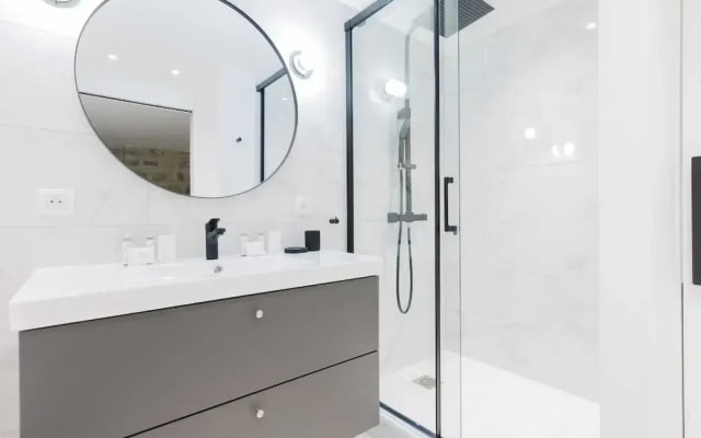 Cozy Apartment - 2br/4p - Place Pigalle