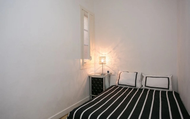 Beautiful Sagrada Familia Apartment