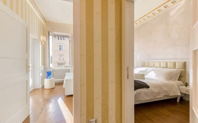 Rental In Rome Piazza Venezia View Luxury Apartment B