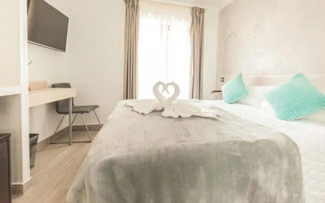 Hostal Atocha 28