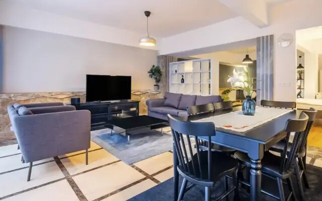 Missafir Studio Flat w Backyard in Nisantasi