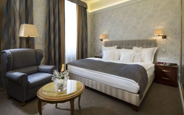 Hotel Julian