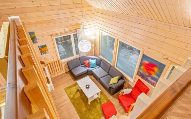 Holiday Home Kevätpiippo a