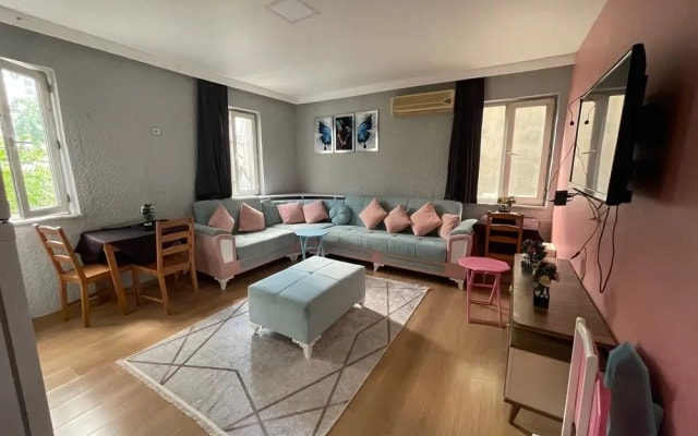 Taksim Flower Suit and Apartments