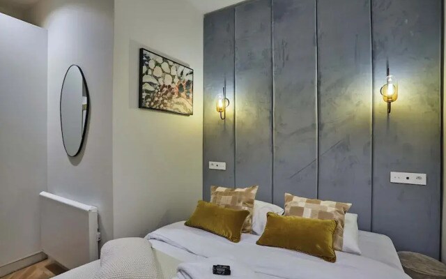 Spacious Apartment With AC - Center of Paris