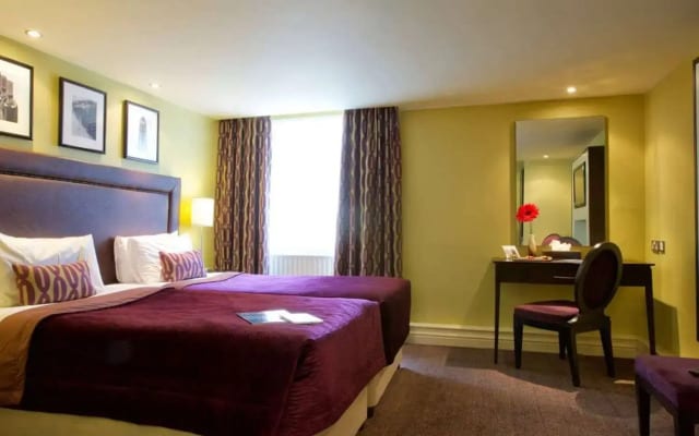 Manchester Airport Stanley Hotel by Belvilla