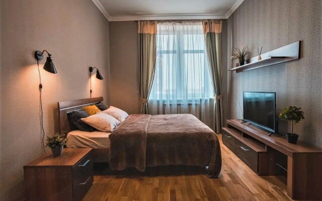 Династия на улице Свободы 60В